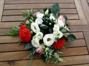come creare una torta finta di fiori secondo L'Agenda di mamma Bea