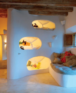 Letti a castello tipo Flintstones descritti da L'Agenda di mamma Bea